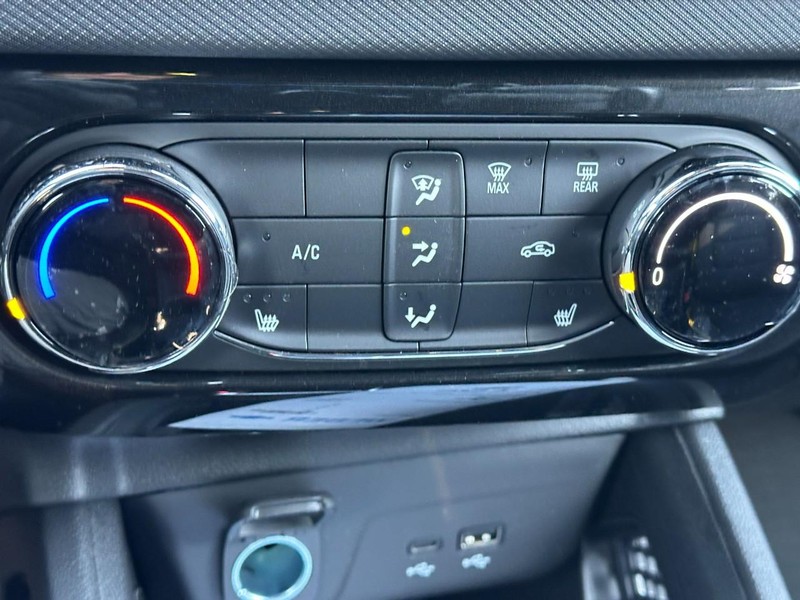 Chevrolet TrailBlazer Vehicle Full-screen Gallery Image 13