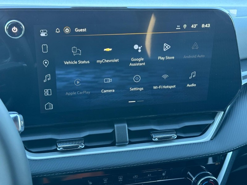 Chevrolet Equinox Vehicle Full-screen Gallery Image 11