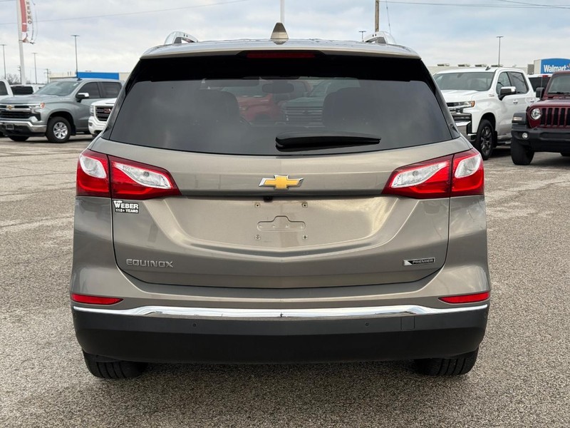 Chevrolet Equinox Vehicle Full-screen Gallery Image 4