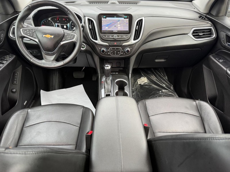 Chevrolet Equinox Vehicle Full-screen Gallery Image 13