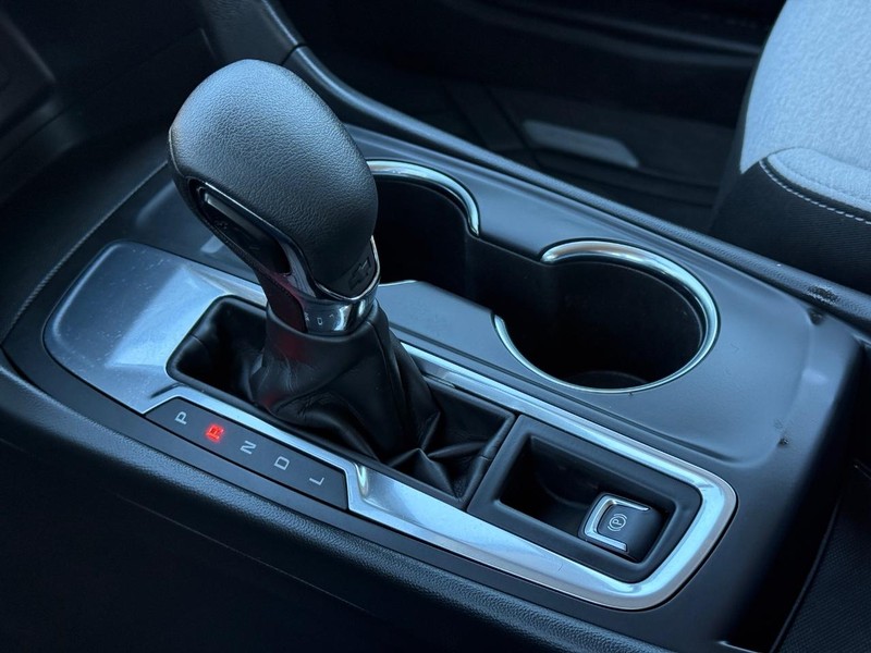 Chevrolet Equinox Vehicle Full-screen Gallery Image 19