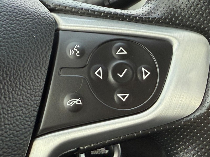 GMC Terrain Vehicle Full-screen Gallery Image 14