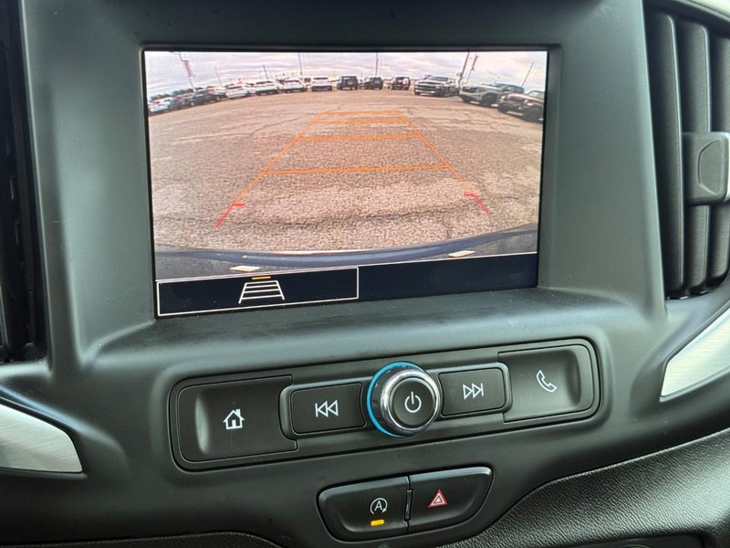 GMC Terrain Vehicle Full-screen Gallery Image 17