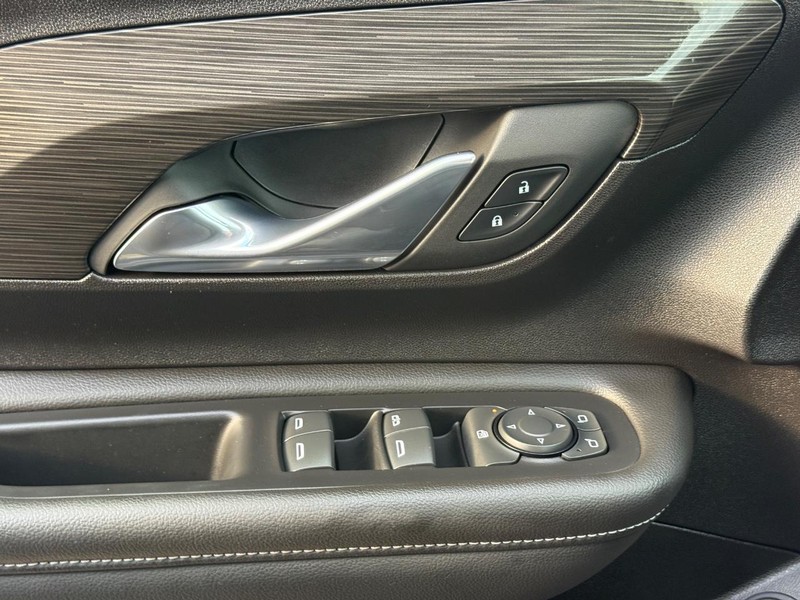 GMC Terrain Vehicle Full-screen Gallery Image 22