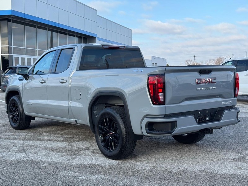 GMC Sierra 1500 Vehicle Full-screen Gallery Image 3