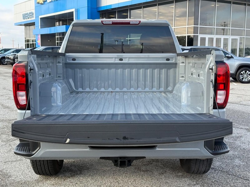 GMC Sierra 1500 Vehicle Full-screen Gallery Image 6
