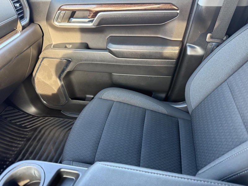 GMC Sierra 1500 Vehicle Full-screen Gallery Image 19