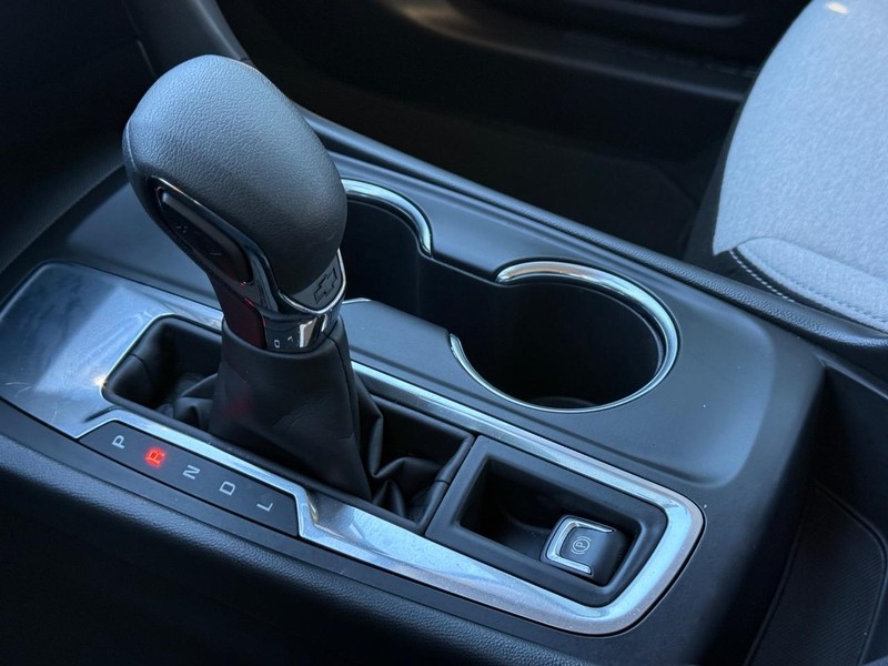 Chevrolet Equinox Vehicle Full-screen Gallery Image 19