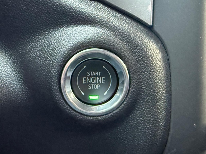 Chevrolet Silverado 1500 Vehicle Full-screen Gallery Image 9