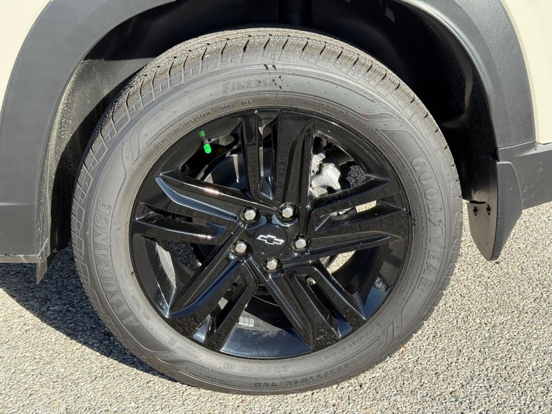 Chevrolet Trax Vehicle Full-screen Gallery Image 4