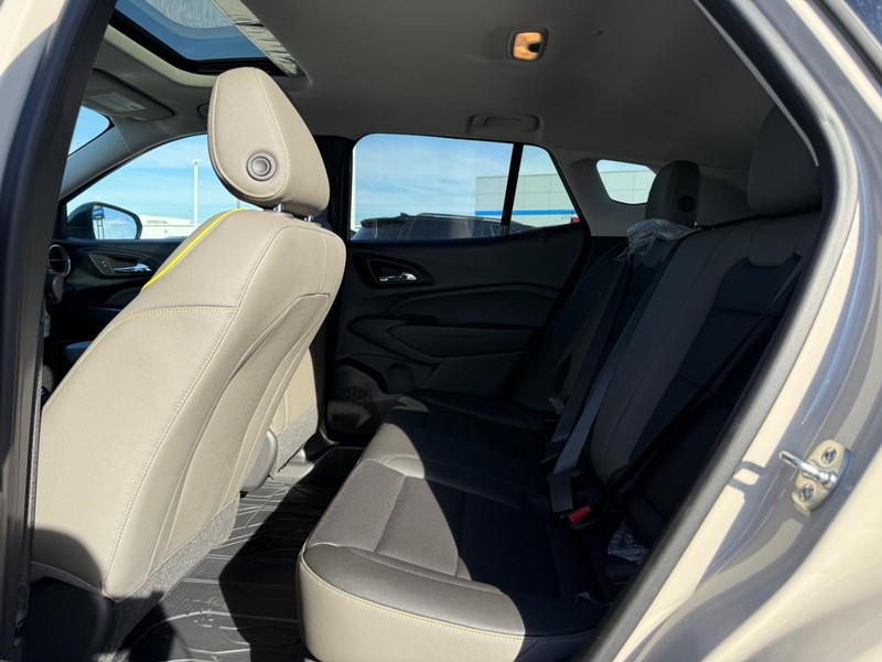 Chevrolet Trax Vehicle Full-screen Gallery Image 5