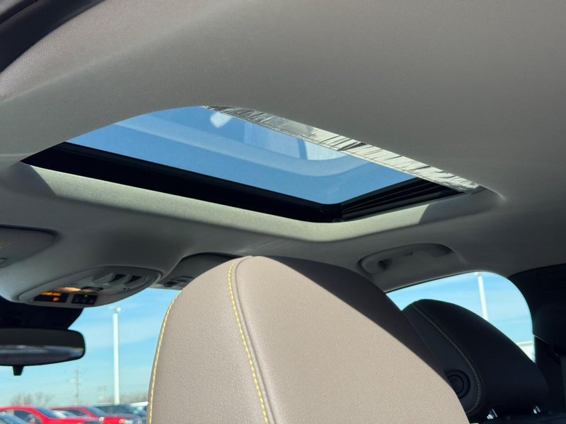 Chevrolet Trax Vehicle Full-screen Gallery Image 6