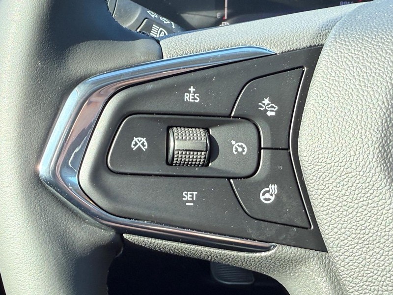 Chevrolet Trax Vehicle Full-screen Gallery Image 9