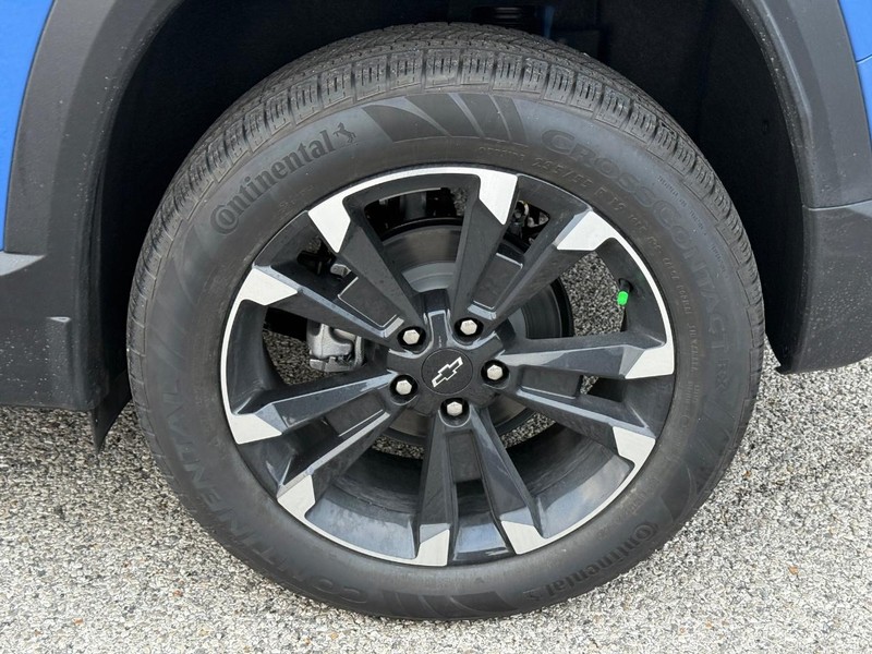 Chevrolet Equinox Vehicle Full-screen Gallery Image 4