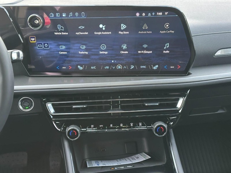 Chevrolet Traverse Vehicle Full-screen Gallery Image 8