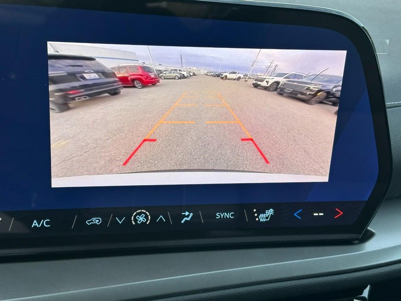 Chevrolet Traverse Vehicle Full-screen Gallery Image 14