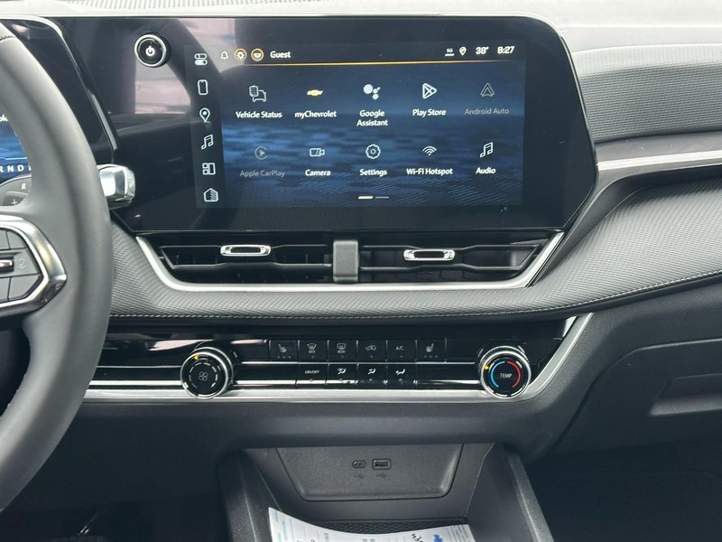 Chevrolet Equinox Vehicle Full-screen Gallery Image 7