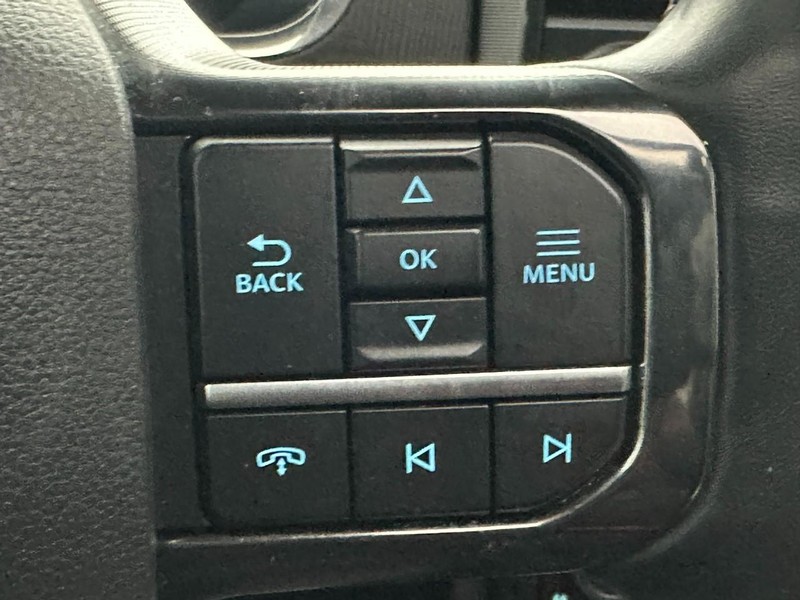 Ford F-150 Vehicle Full-screen Gallery Image 22