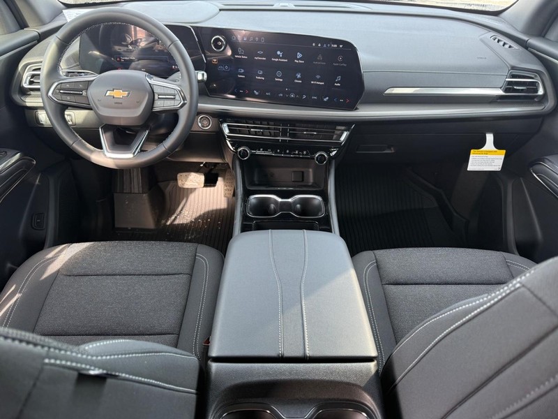 Chevrolet Traverse Vehicle Full-screen Gallery Image 7