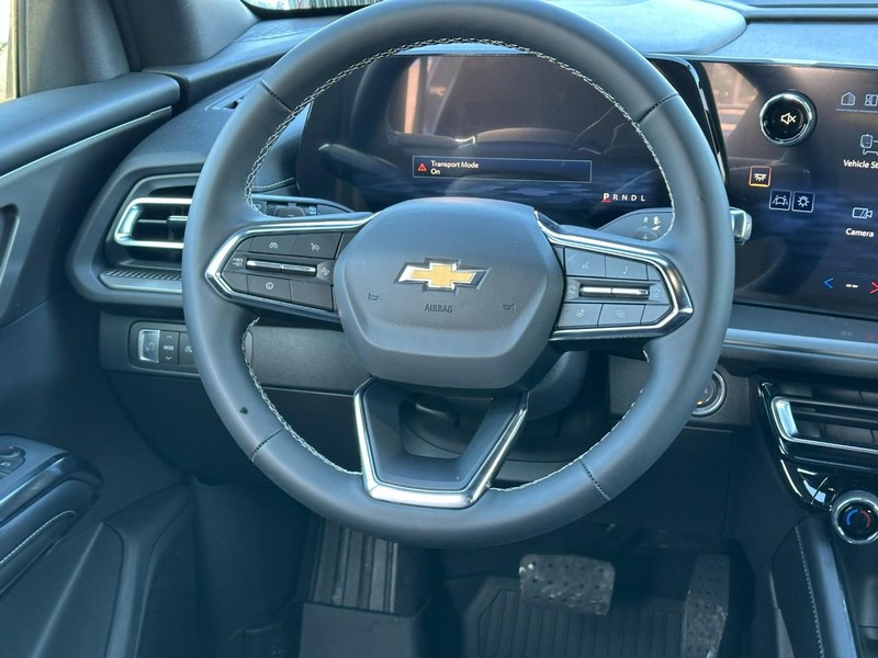 Chevrolet Traverse Vehicle Full-screen Gallery Image 7