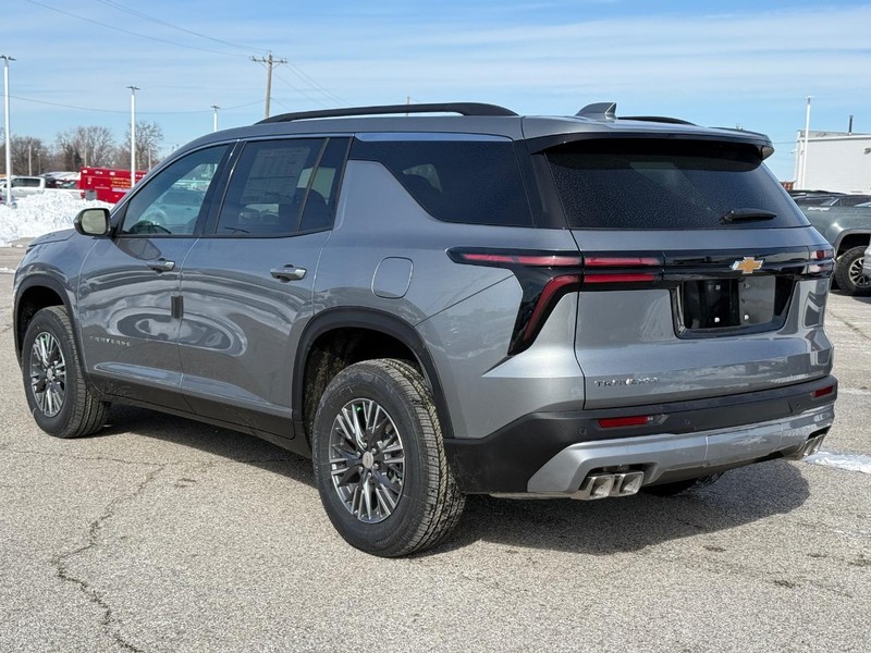 Chevrolet Traverse Vehicle Full-screen Gallery Image 3