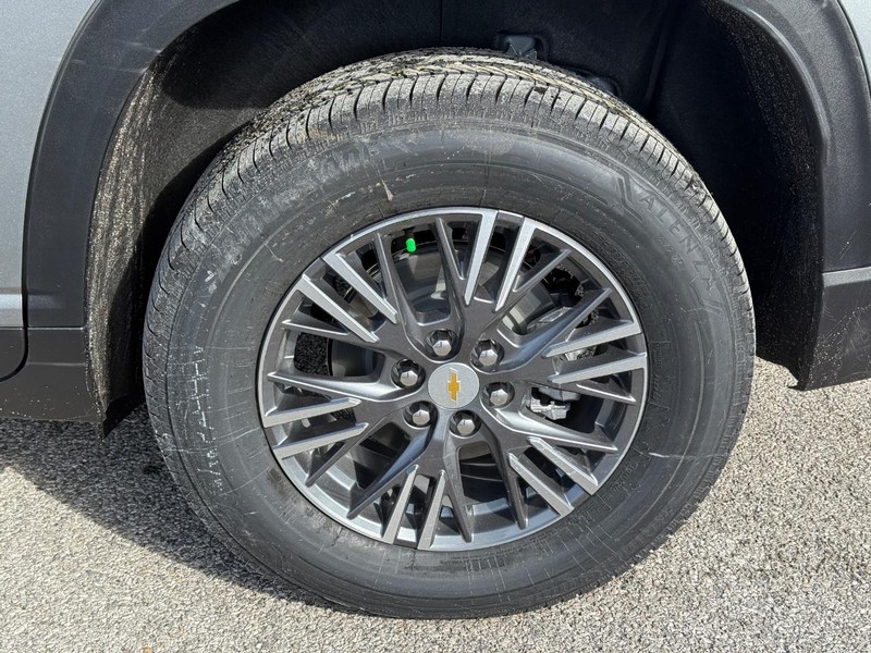 Chevrolet Traverse Vehicle Full-screen Gallery Image 4