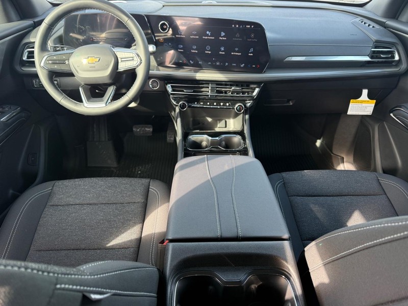 Chevrolet Traverse Vehicle Full-screen Gallery Image 7