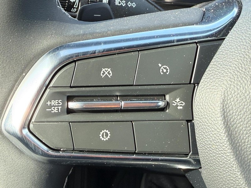 Chevrolet Traverse Vehicle Full-screen Gallery Image 9