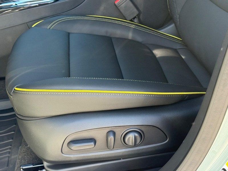 Chevrolet TrailBlazer Vehicle Full-screen Gallery Image 18