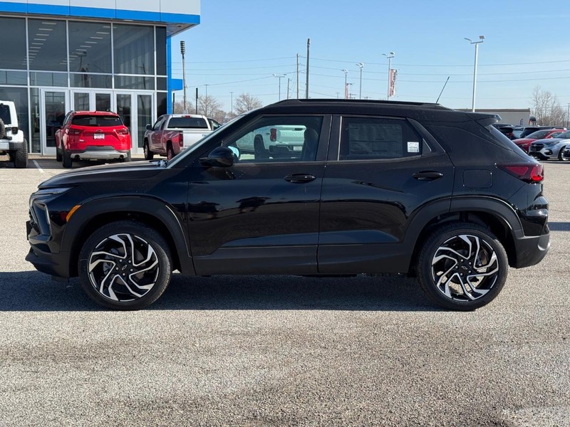Chevrolet TrailBlazer Vehicle Full-screen Gallery Image 2