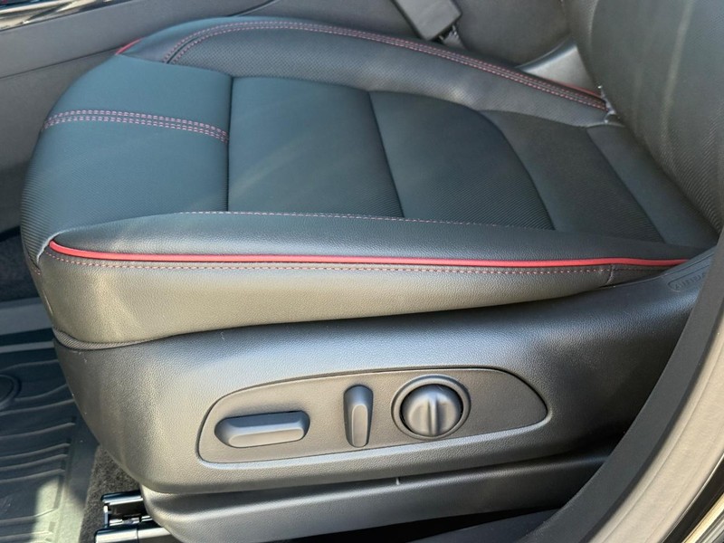 Chevrolet TrailBlazer Vehicle Full-screen Gallery Image 17