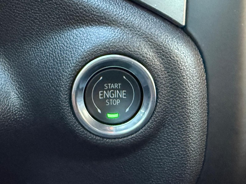 Chevrolet Silverado 1500 Vehicle Full-screen Gallery Image 9