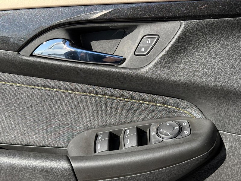 Chevrolet TrailBlazer Vehicle Full-screen Gallery Image 17