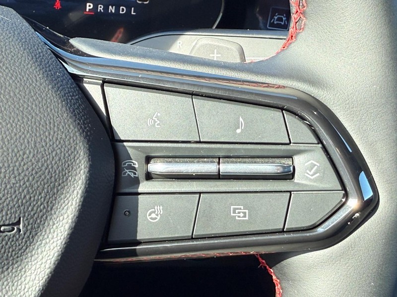 Chevrolet Traverse Vehicle Full-screen Gallery Image 10