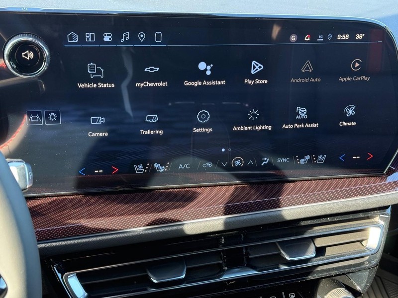 Chevrolet Traverse Vehicle Full-screen Gallery Image 11