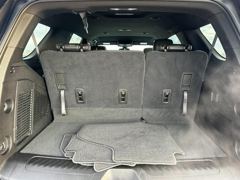 Chevrolet Tahoe Vehicle Full-screen Gallery Image 5