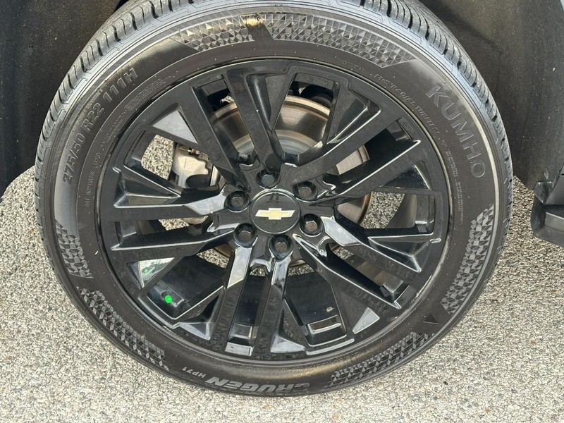 Chevrolet Tahoe Vehicle Full-screen Gallery Image 6