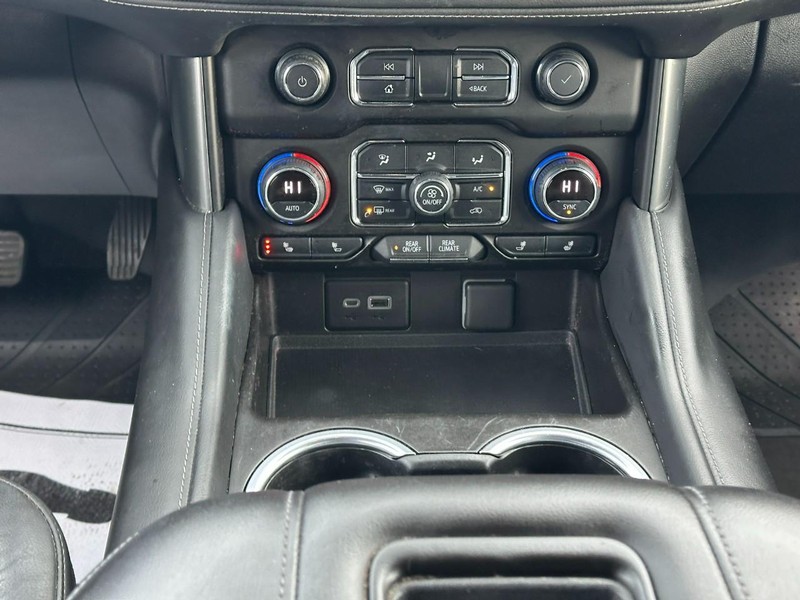 Chevrolet Tahoe Vehicle Full-screen Gallery Image 15