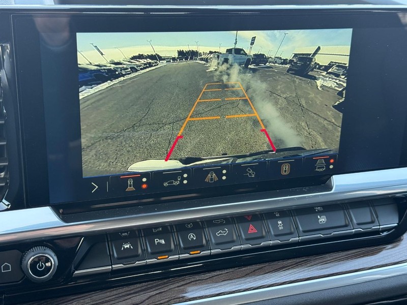 Chevrolet Silverado 1500 Vehicle Full-screen Gallery Image 11