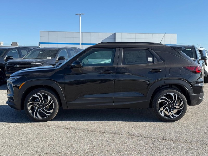 Chevrolet TrailBlazer Vehicle Full-screen Gallery Image 2