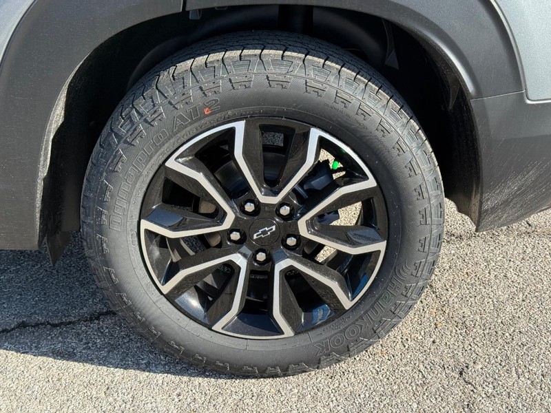 Chevrolet TrailBlazer Vehicle Full-screen Gallery Image 4