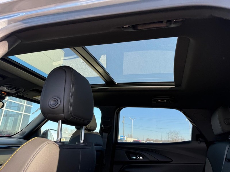 Chevrolet TrailBlazer Vehicle Full-screen Gallery Image 6