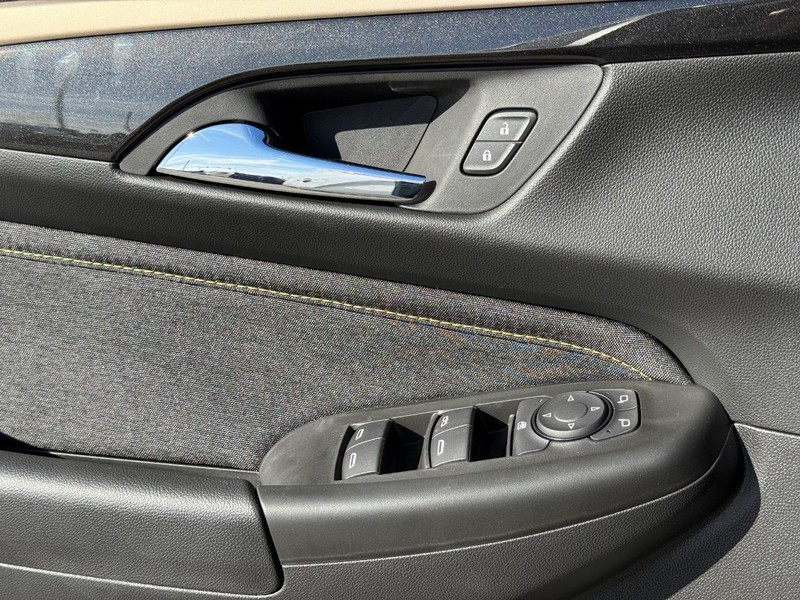 Chevrolet TrailBlazer Vehicle Full-screen Gallery Image 16