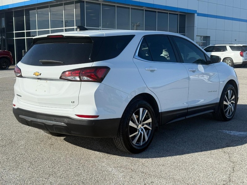 Chevrolet Equinox Vehicle Full-screen Gallery Image 5