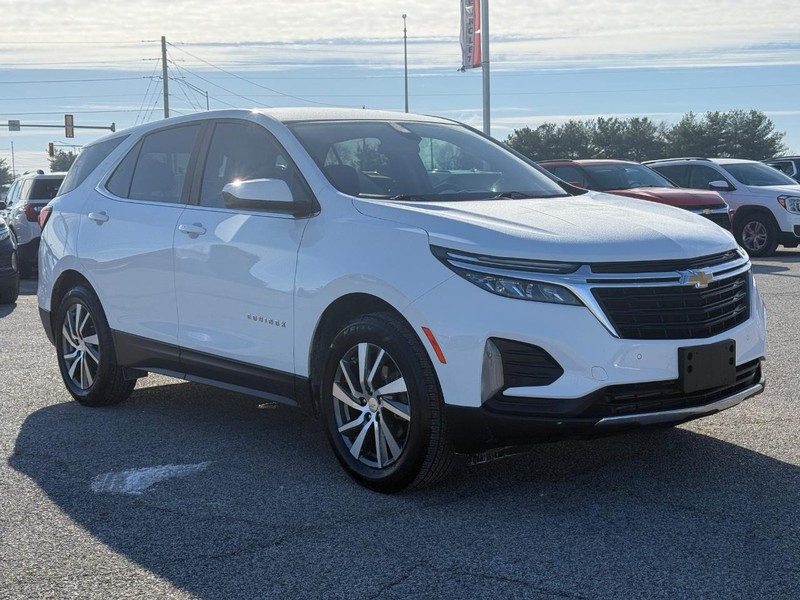 Chevrolet Equinox Vehicle Full-screen Gallery Image 8