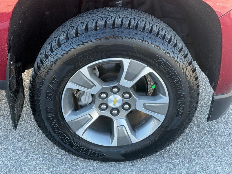 Chevrolet Colorado Vehicle Full-screen Gallery Image 7