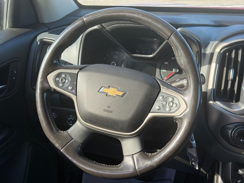 Chevrolet Colorado Vehicle Full-screen Gallery Image 12