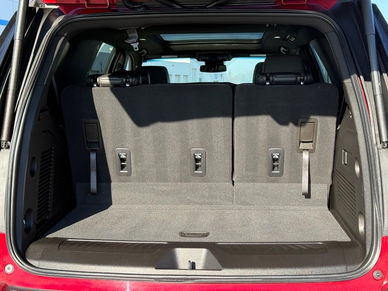 Chevrolet Tahoe Vehicle Full-screen Gallery Image 6