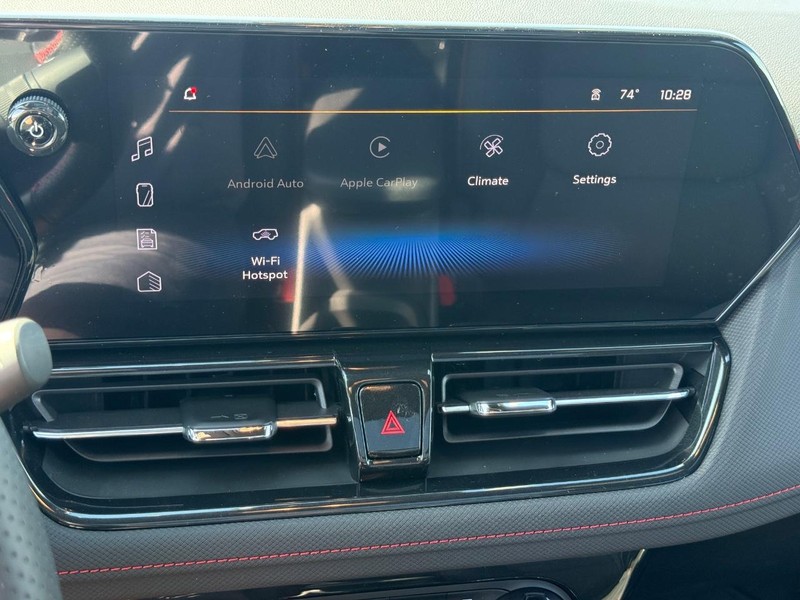 Chevrolet TrailBlazer Vehicle Full-screen Gallery Image 12