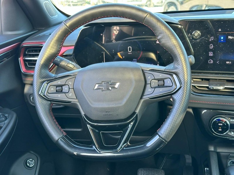 Chevrolet TrailBlazer Vehicle Full-screen Gallery Image 7